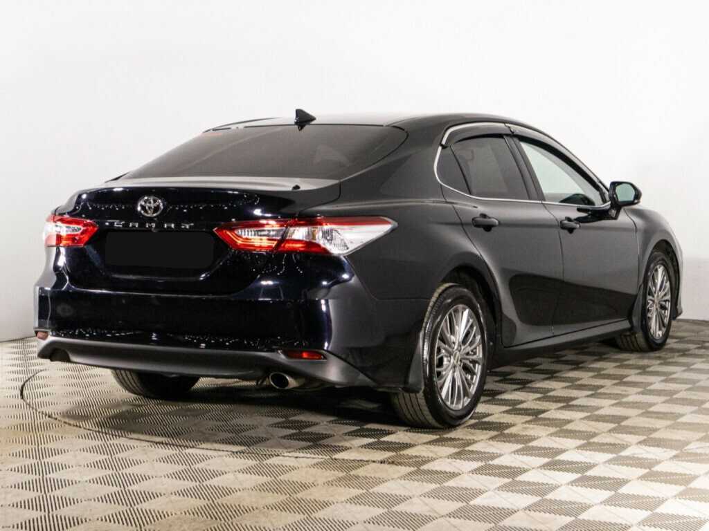 Toyota Camry 2021 года с пробегом. Фото: #4