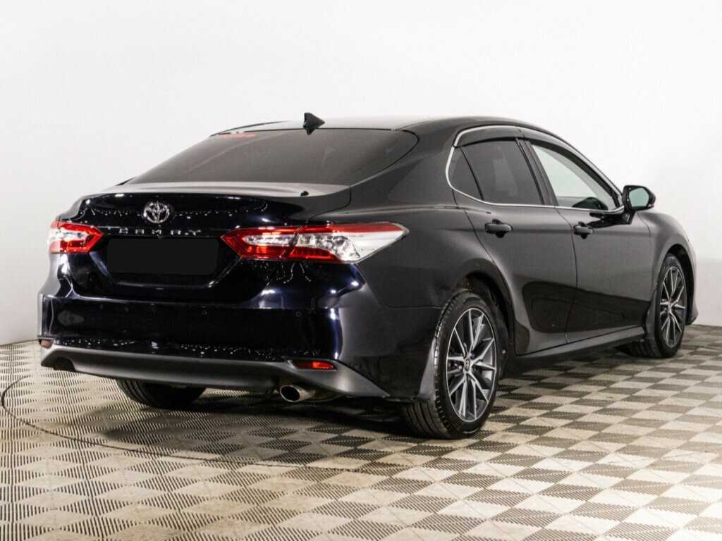 Toyota Camry 2021 года с пробегом. Фото: #4