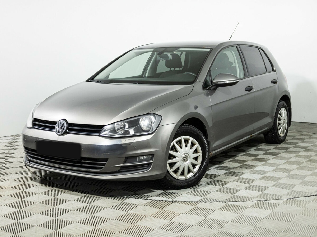 Volkswagen Golf 2013 года с пробегом. Посмотреть фото