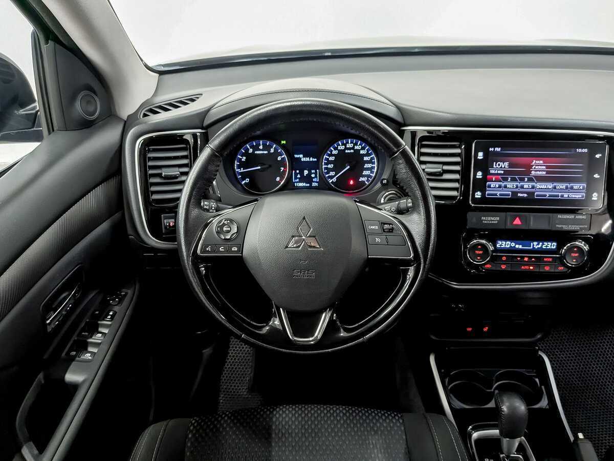 Mitsubishi Outlander 2018 года с пробегом. Фото: #18