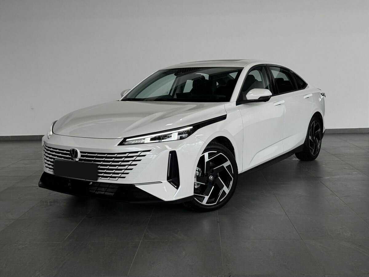 Changan Lamore 2023 года с пробегом. Посмотреть фото