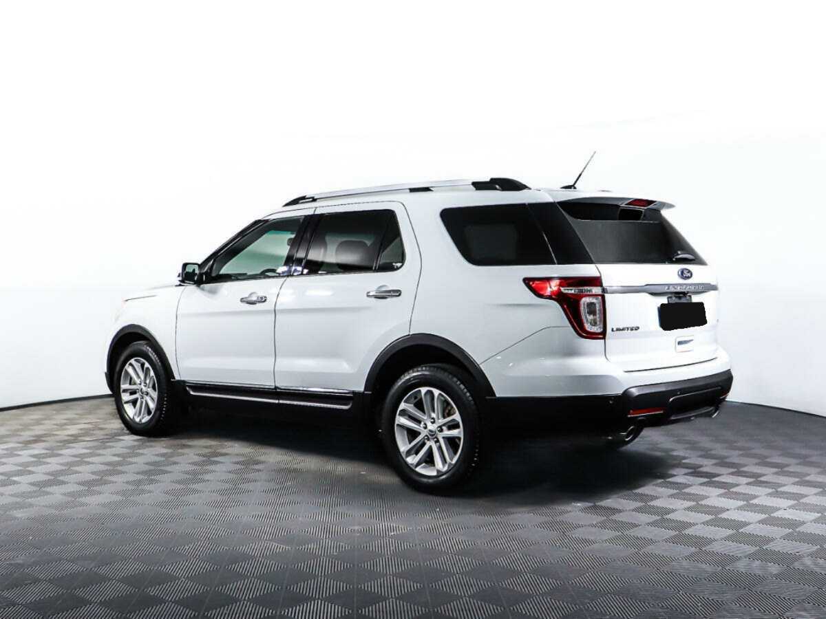 Ford Explorer 2013 года с пробегом. Фото: #6