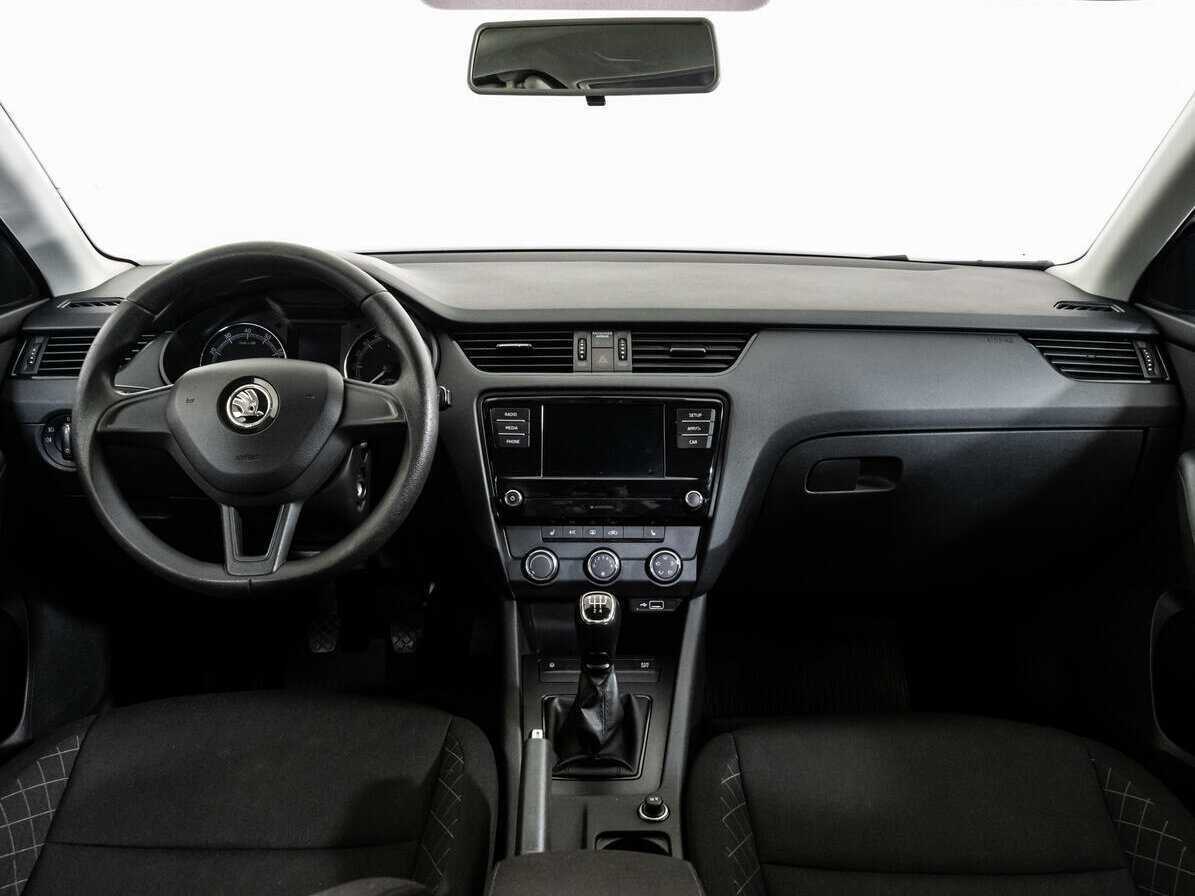 Skoda Octavia 2019 года с пробегом. Фото: #9