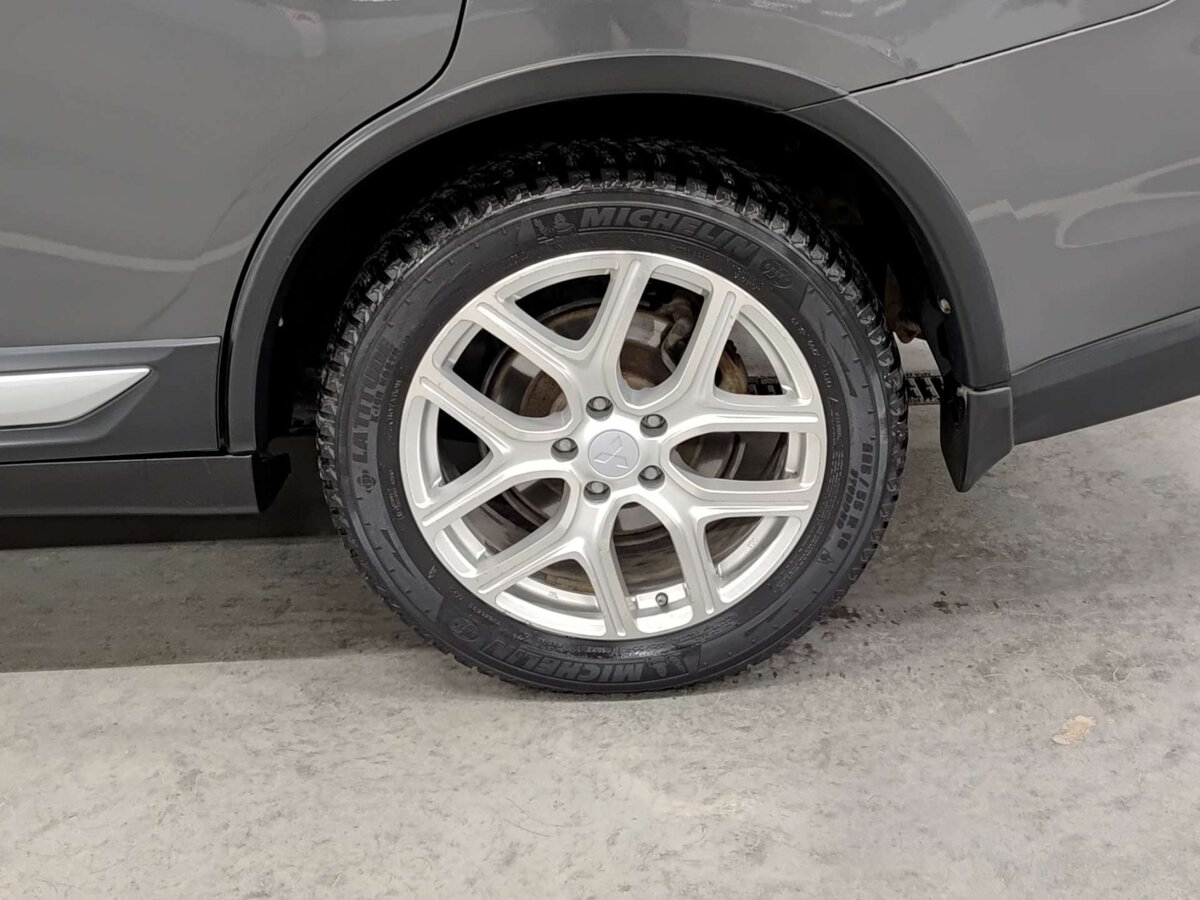 Mitsubishi Outlander 2016 года с пробегом. Фото: #17