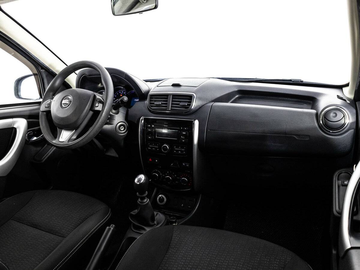 Nissan Terrano 2018 года с пробегом. Фото: #6