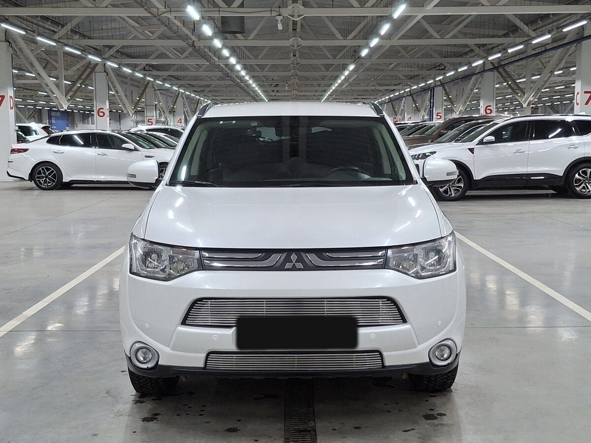 Mitsubishi Outlander 2013 года с пробегом. Фото: #1