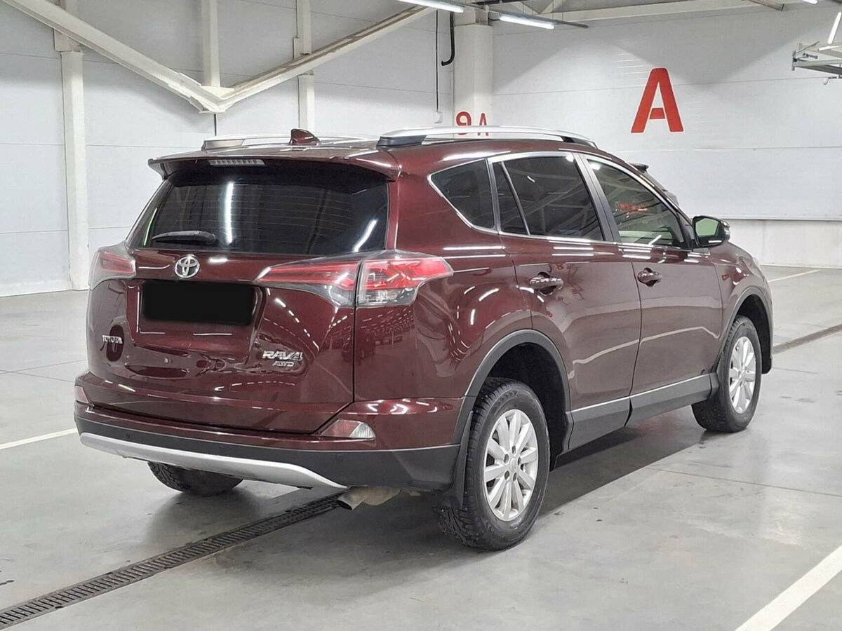 Toyota RAV4 2016 года с пробегом. Фото: #4