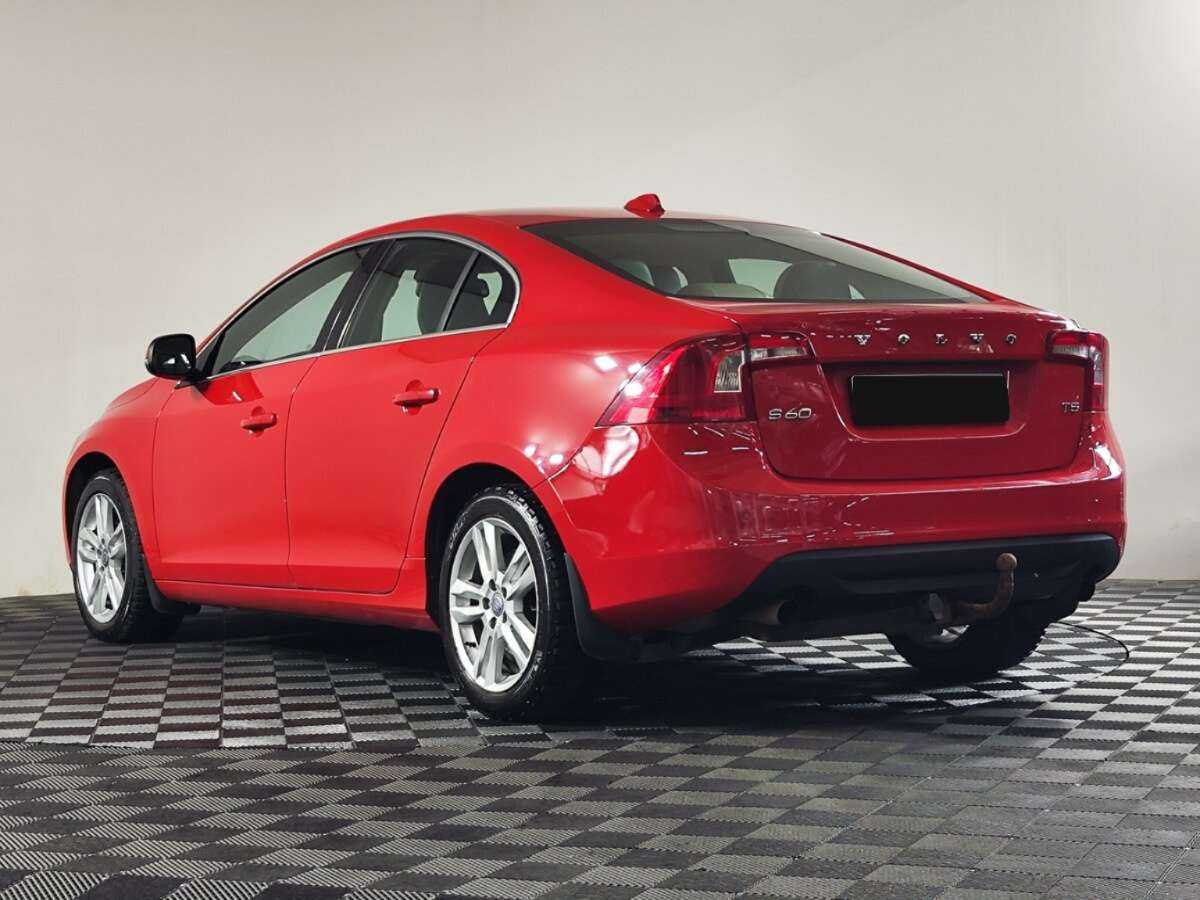 Volvo S60 2012 года с пробегом. Фото: #4