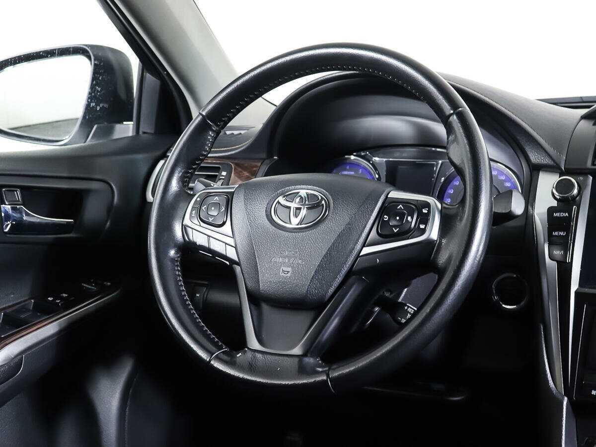 Toyota Camry 2017 года с пробегом. Фото: #14