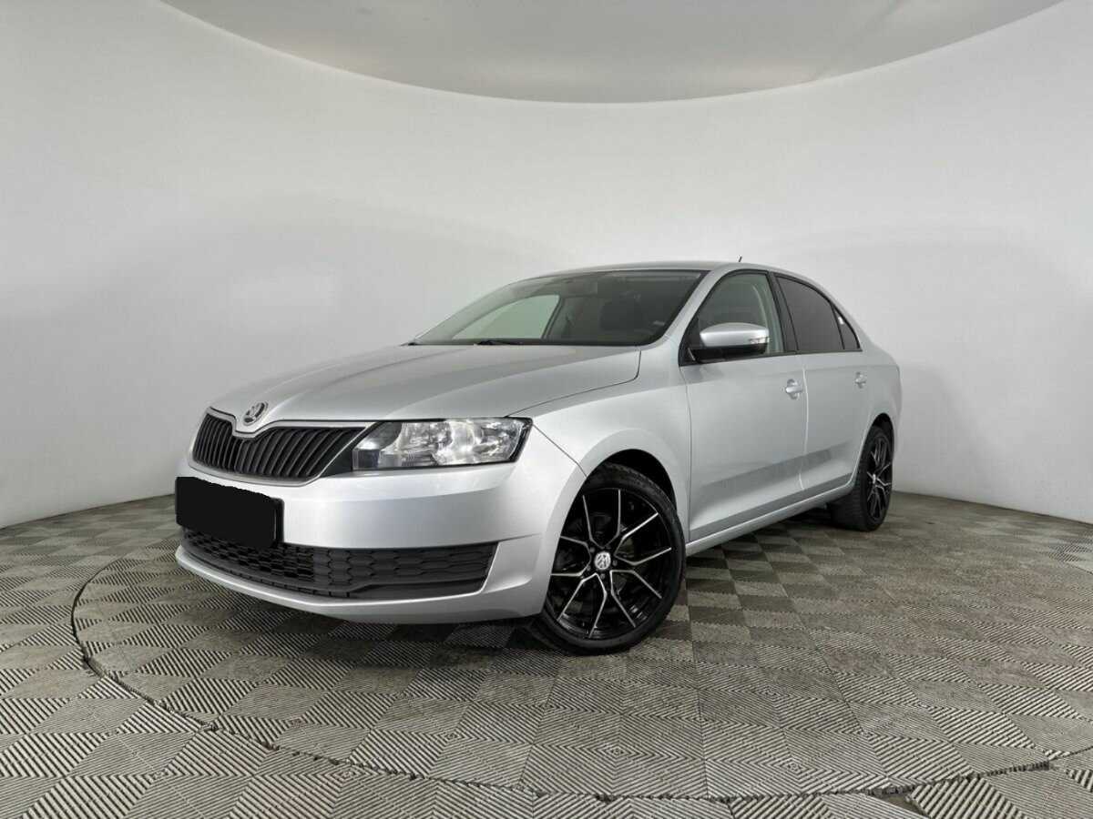 Skoda Rapid 2018 года с пробегом. Посмотреть фото