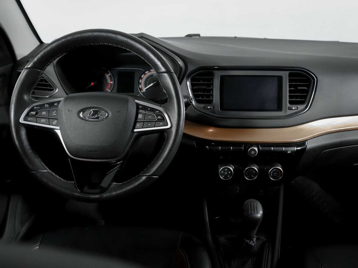 Lada (ВАЗ) Vesta 2023 года с пробегом. Фото: #9