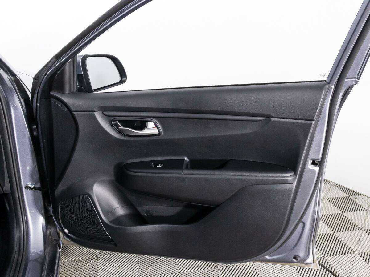 Kia Rio 2021 года с пробегом. Фото: #24