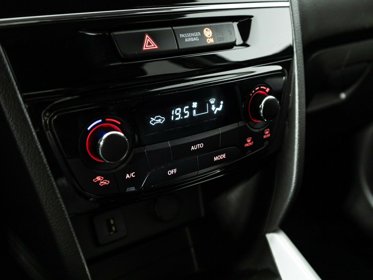 Suzuki Vitara 2018 года с пробегом. Фото: #18