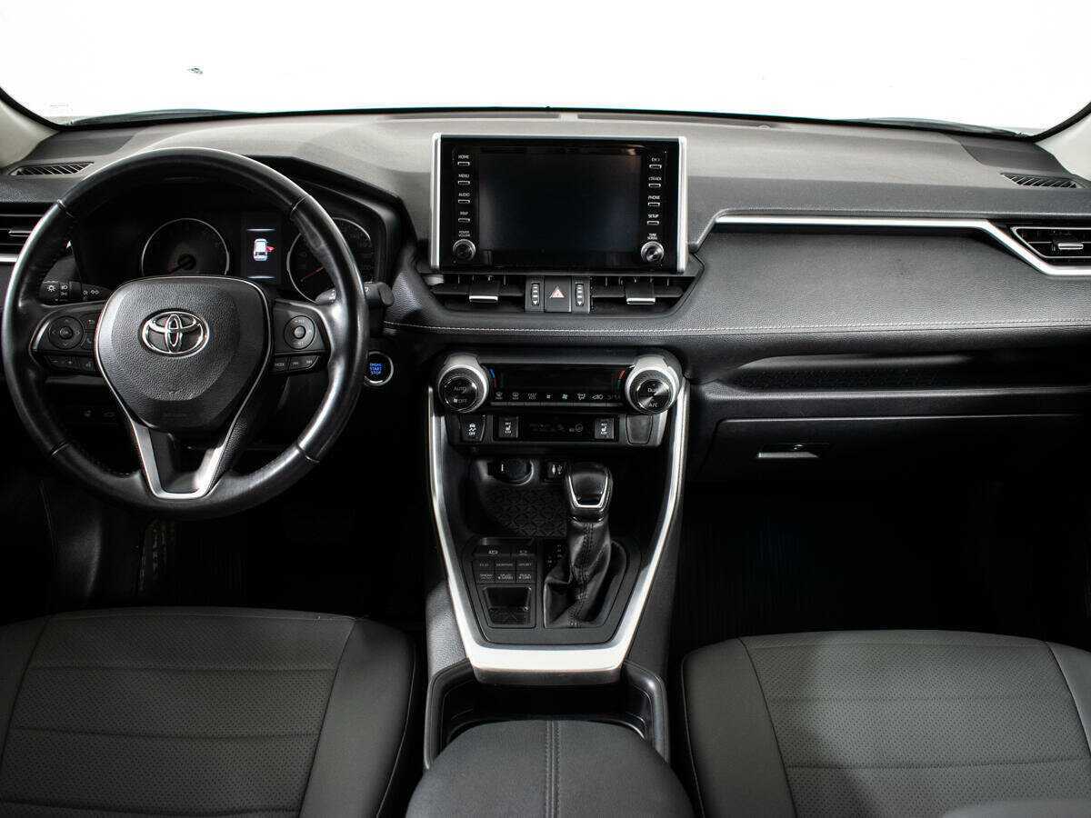 Toyota RAV4 2020 года с пробегом. Фото: #9