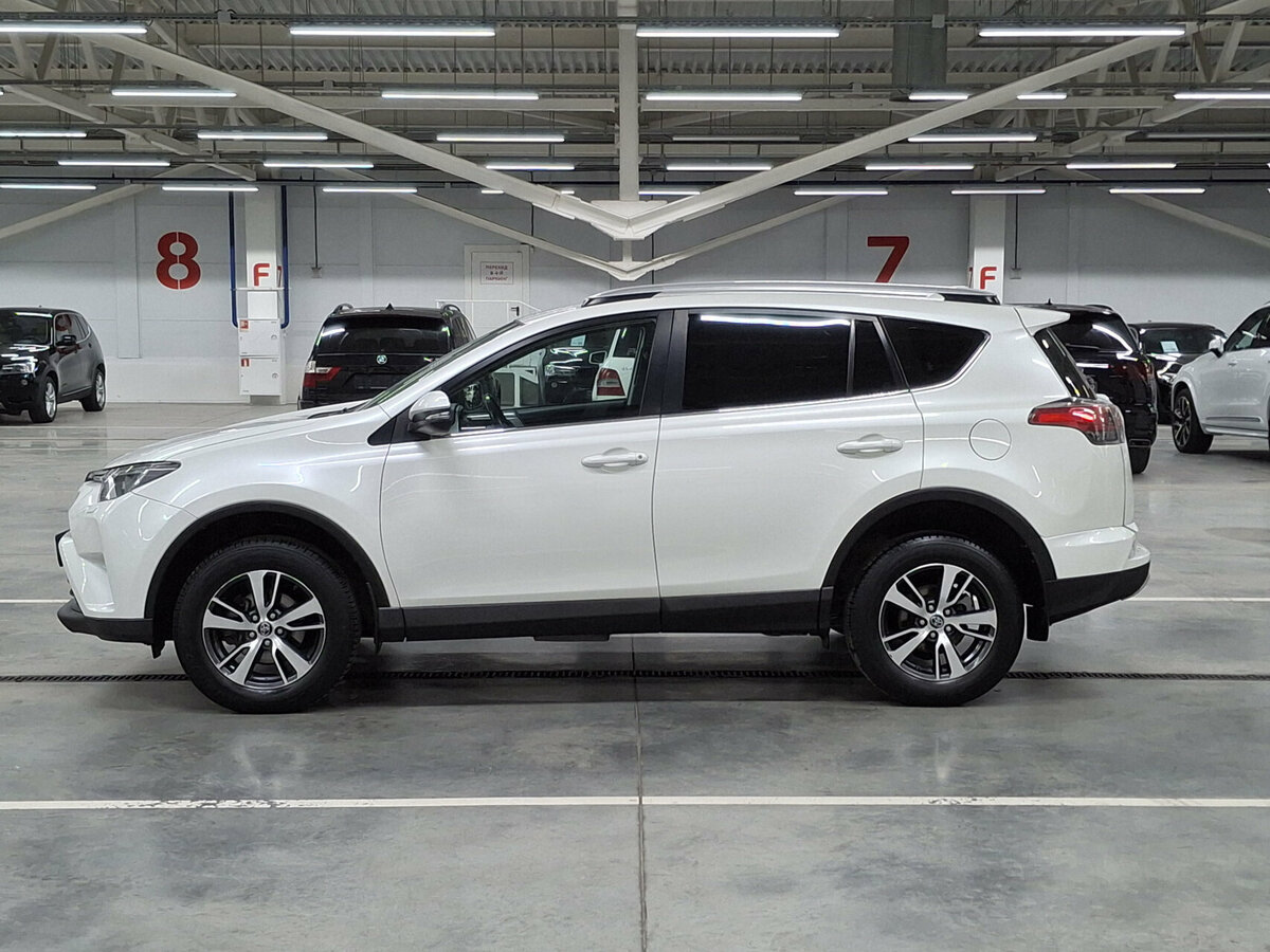 Toyota RAV4 2016 года с пробегом. Фото: #7