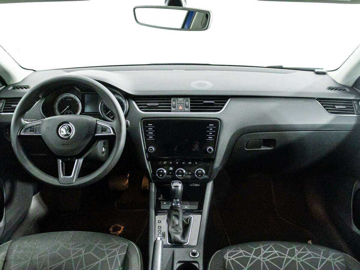 Skoda Octavia 2019 года с пробегом. Фото: #12
