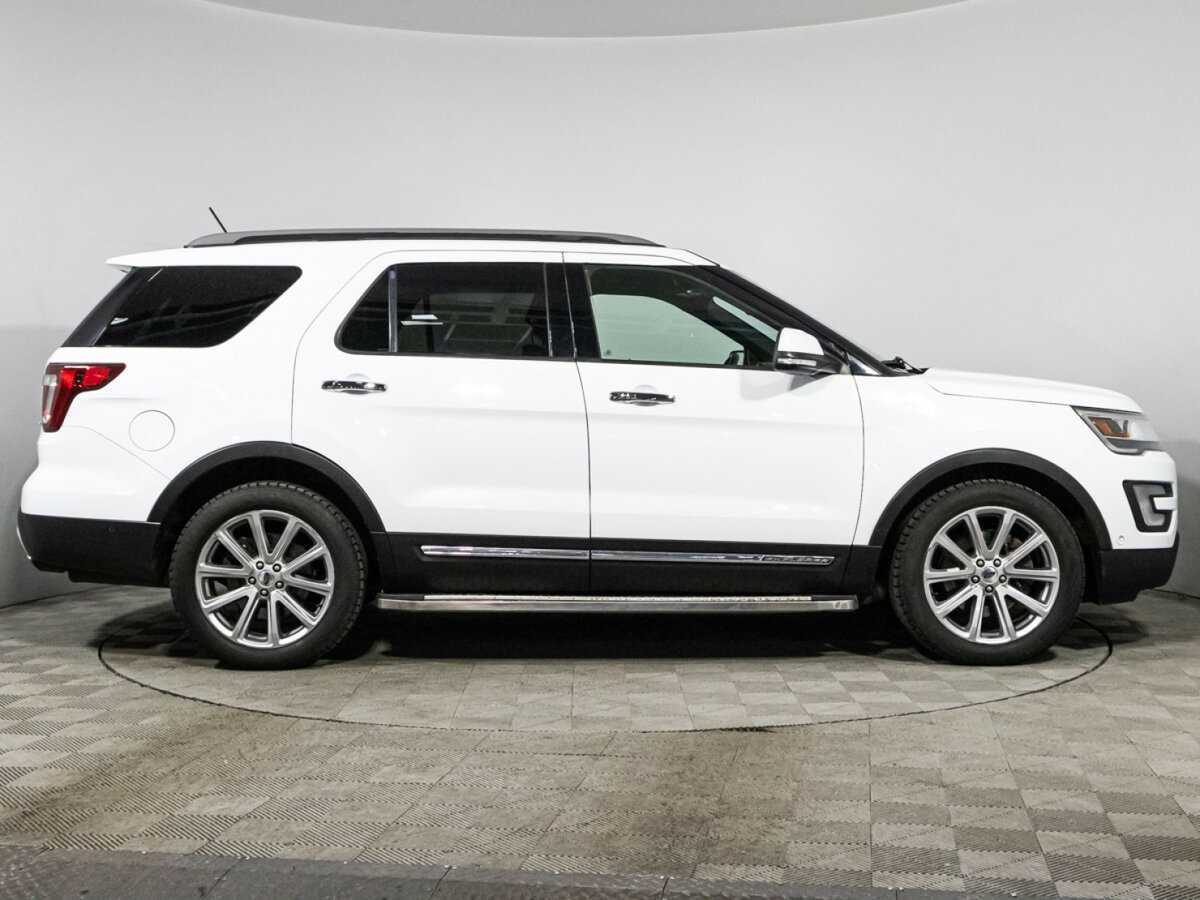 Ford Explorer 2017 года с пробегом. Фото: #3