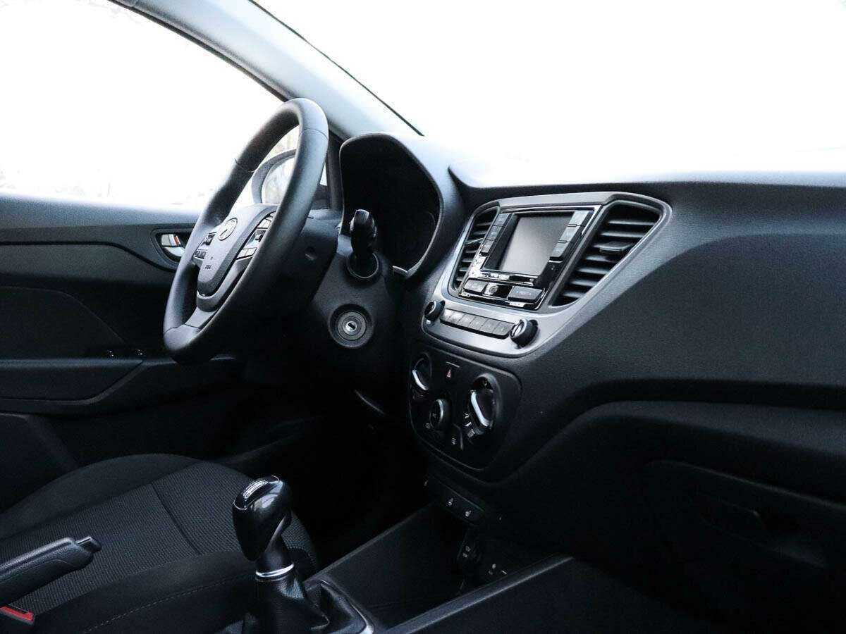 Hyundai Solaris 2018 года с пробегом. Фото: #6