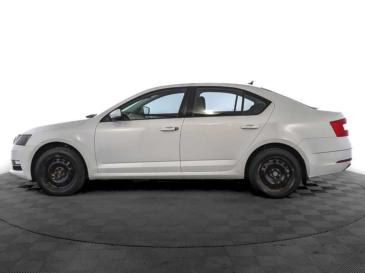 Skoda Octavia 2019 года с пробегом. Фото: #7