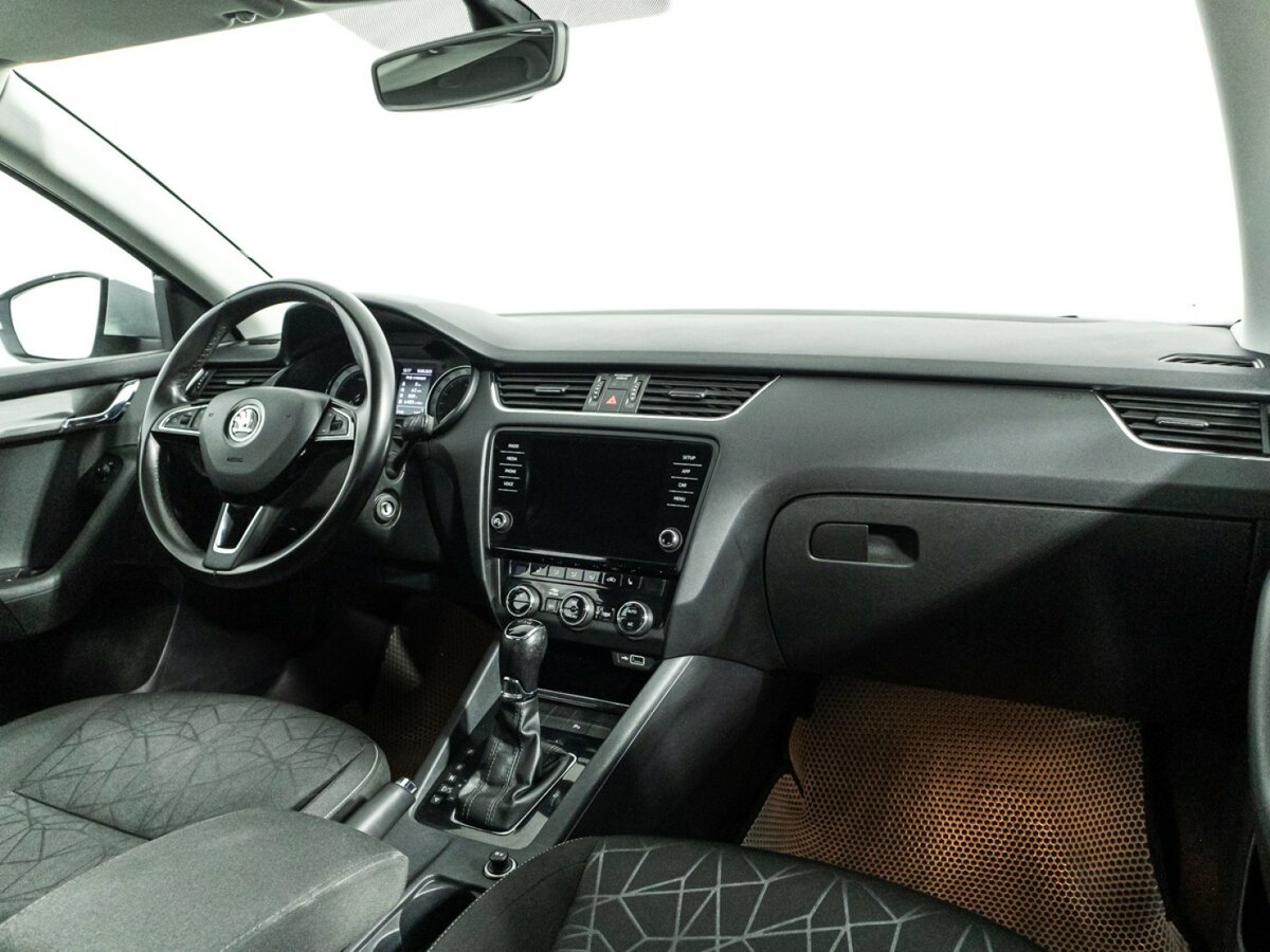 Skoda Octavia 2020 года с пробегом. Фото: #8