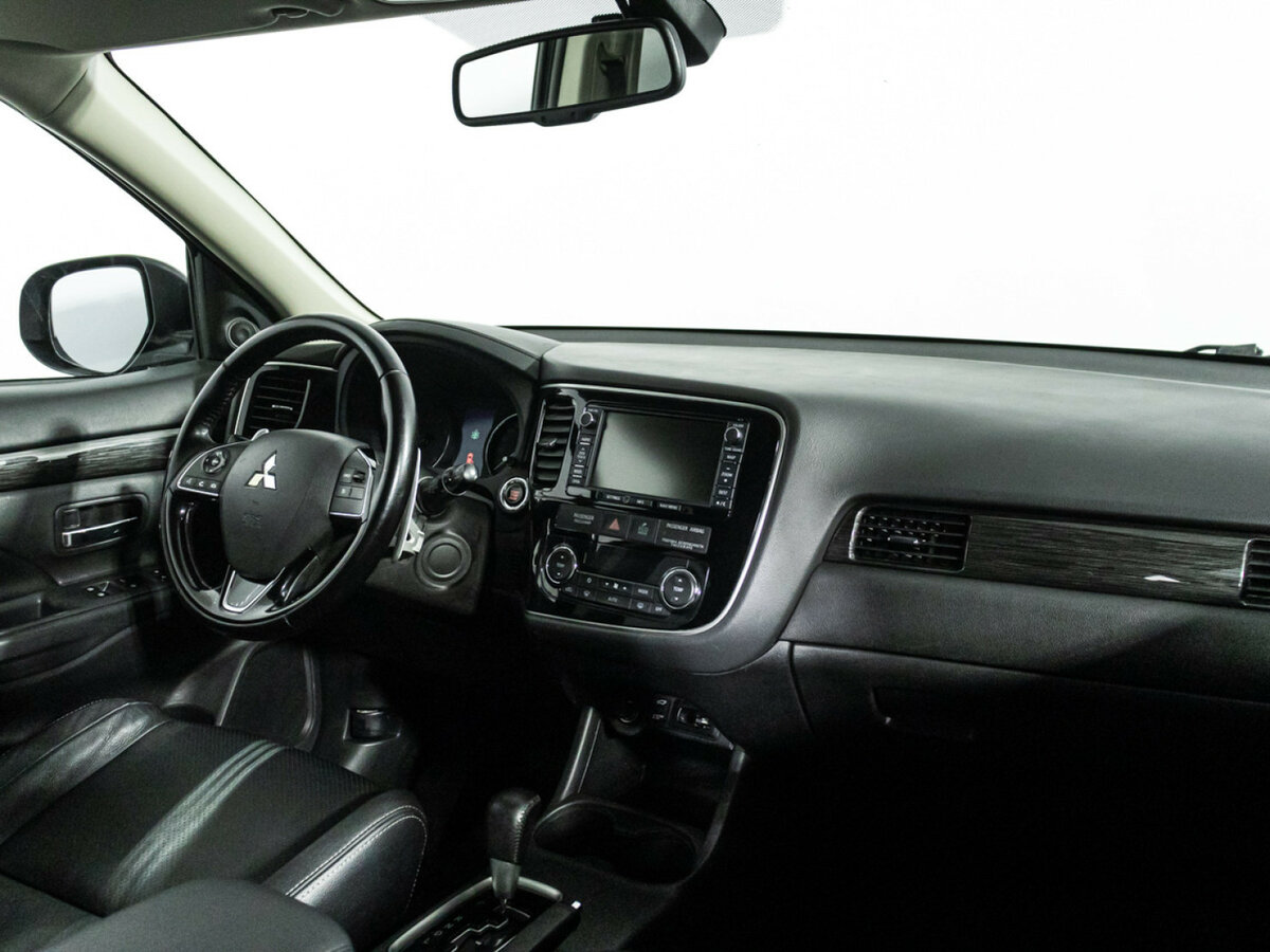 Mitsubishi Outlander 2015 года с пробегом. Фото: #6