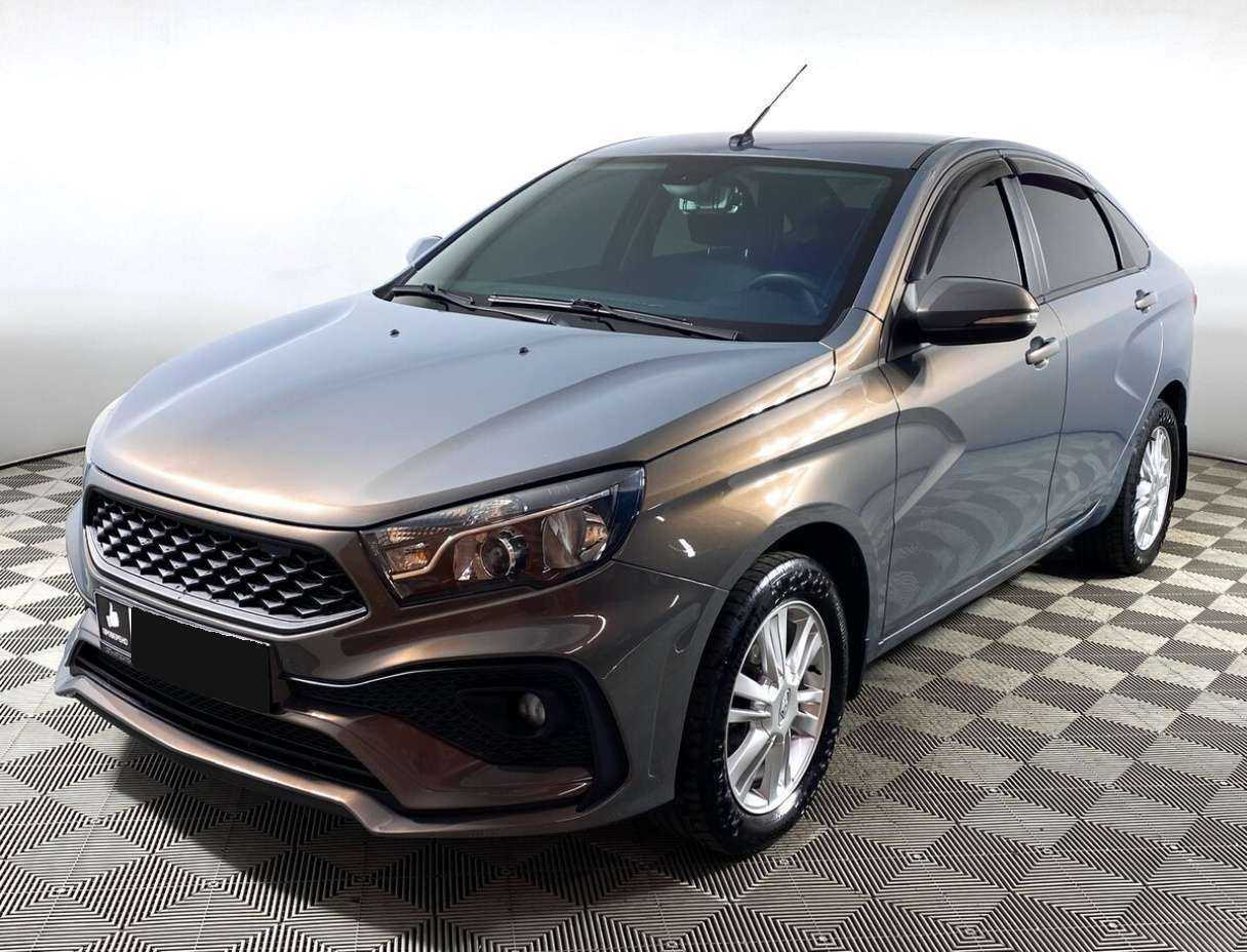 Lada (ВАЗ) Vesta 2017 года с пробегом. Посмотреть фото