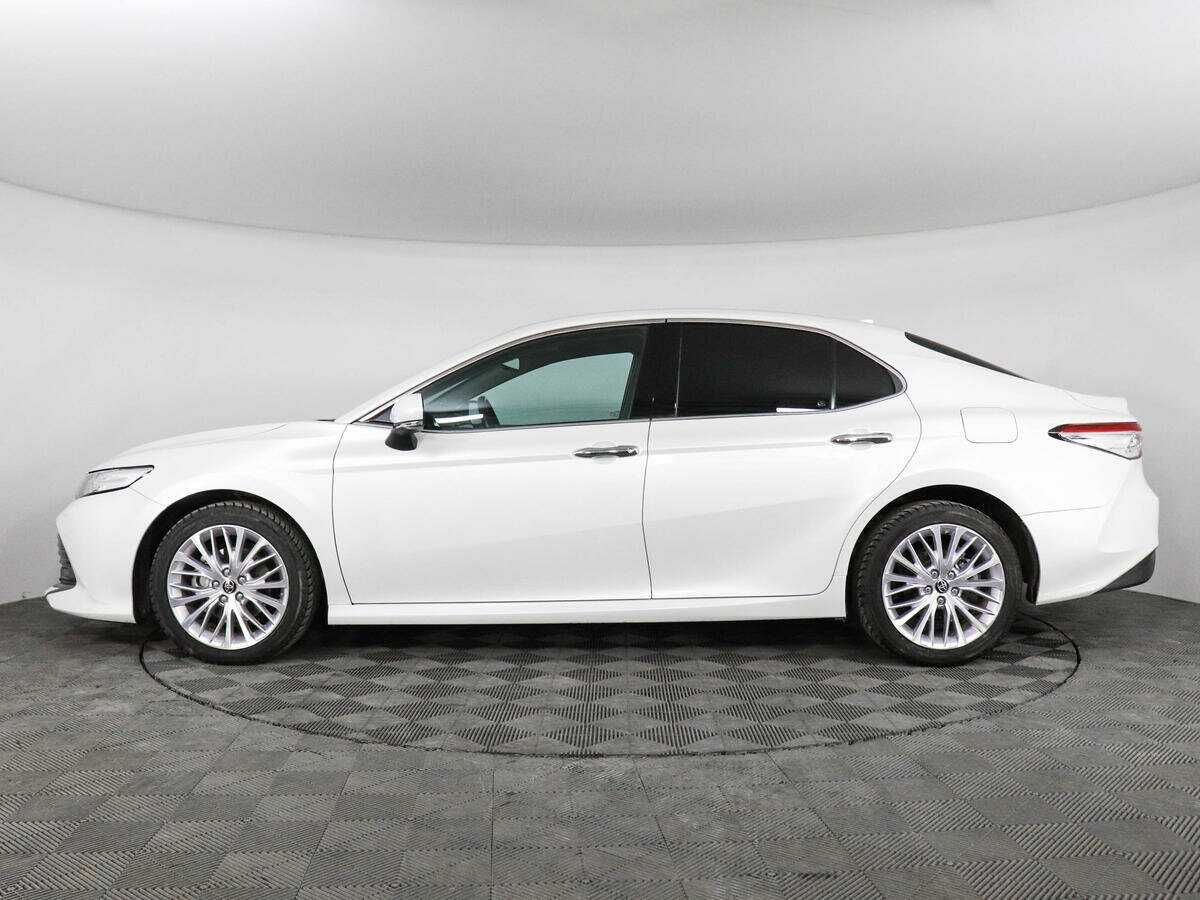Toyota Camry 2020 года с пробегом. Фото: #7