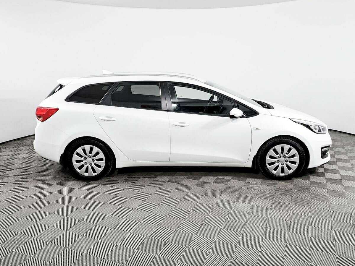 Kia Ceed 2018 года с пробегом. Фото: #3