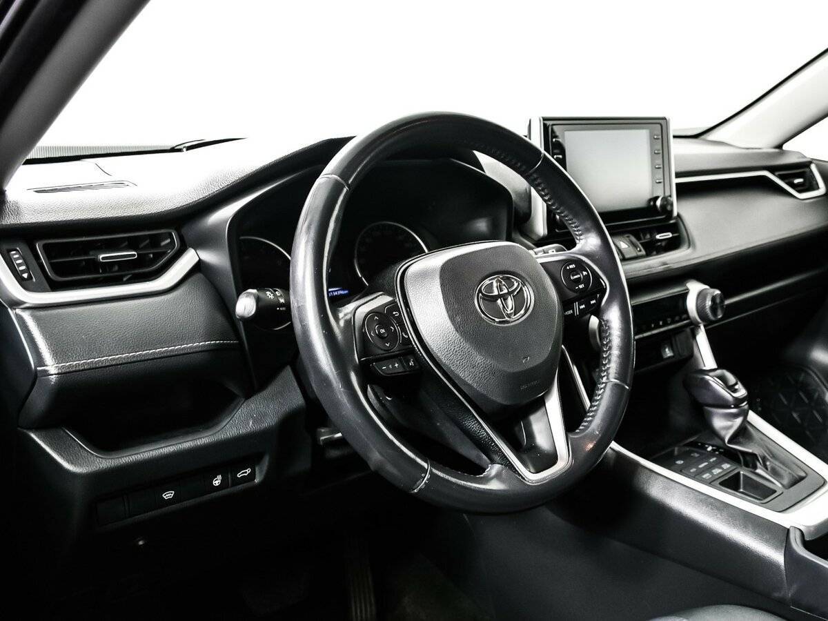Toyota RAV4 2020 года с пробегом. Фото: #12
