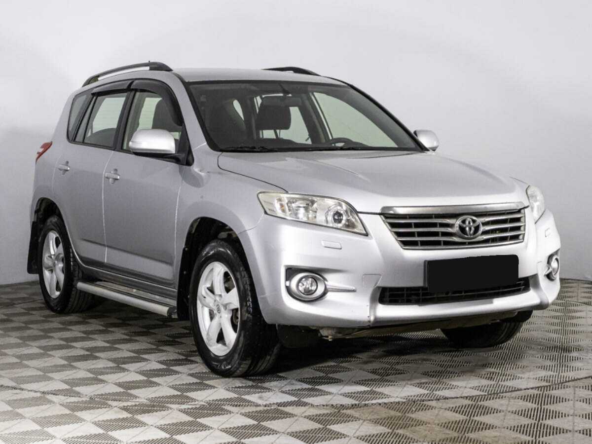 Toyota RAV4 2012 года с пробегом. Фото: #2