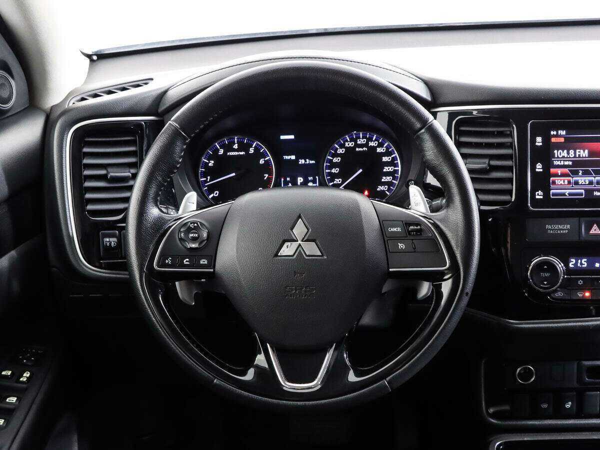 Mitsubishi Outlander 2018 года с пробегом. Фото: #9