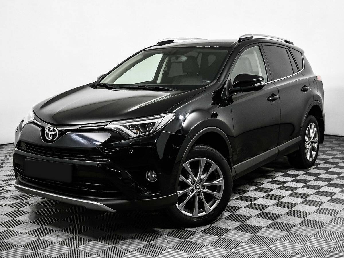 Toyota RAV4 2017 года с пробегом. Посмотреть фото