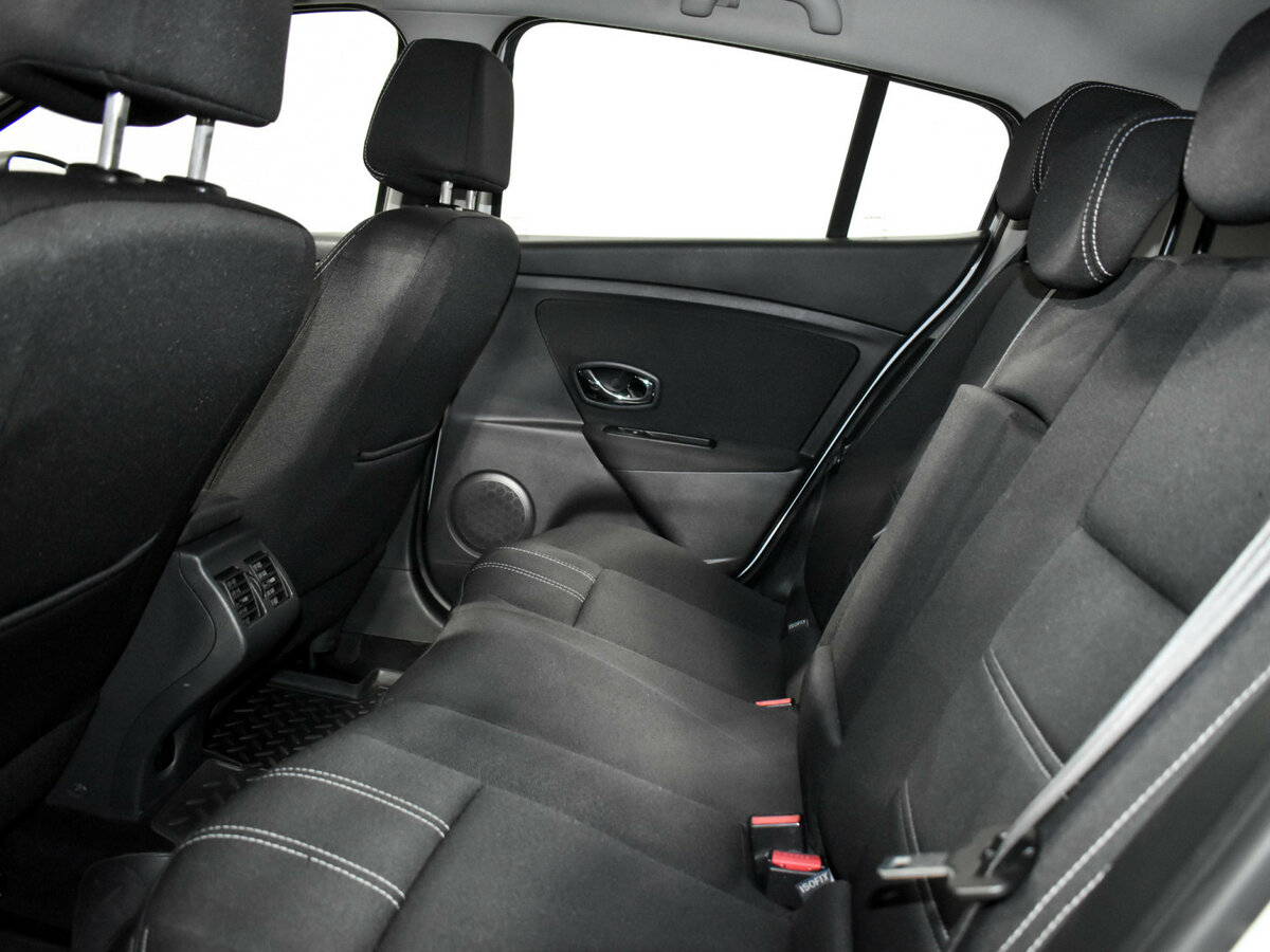 Renault Megane 2013 года с пробегом. Фото: #12