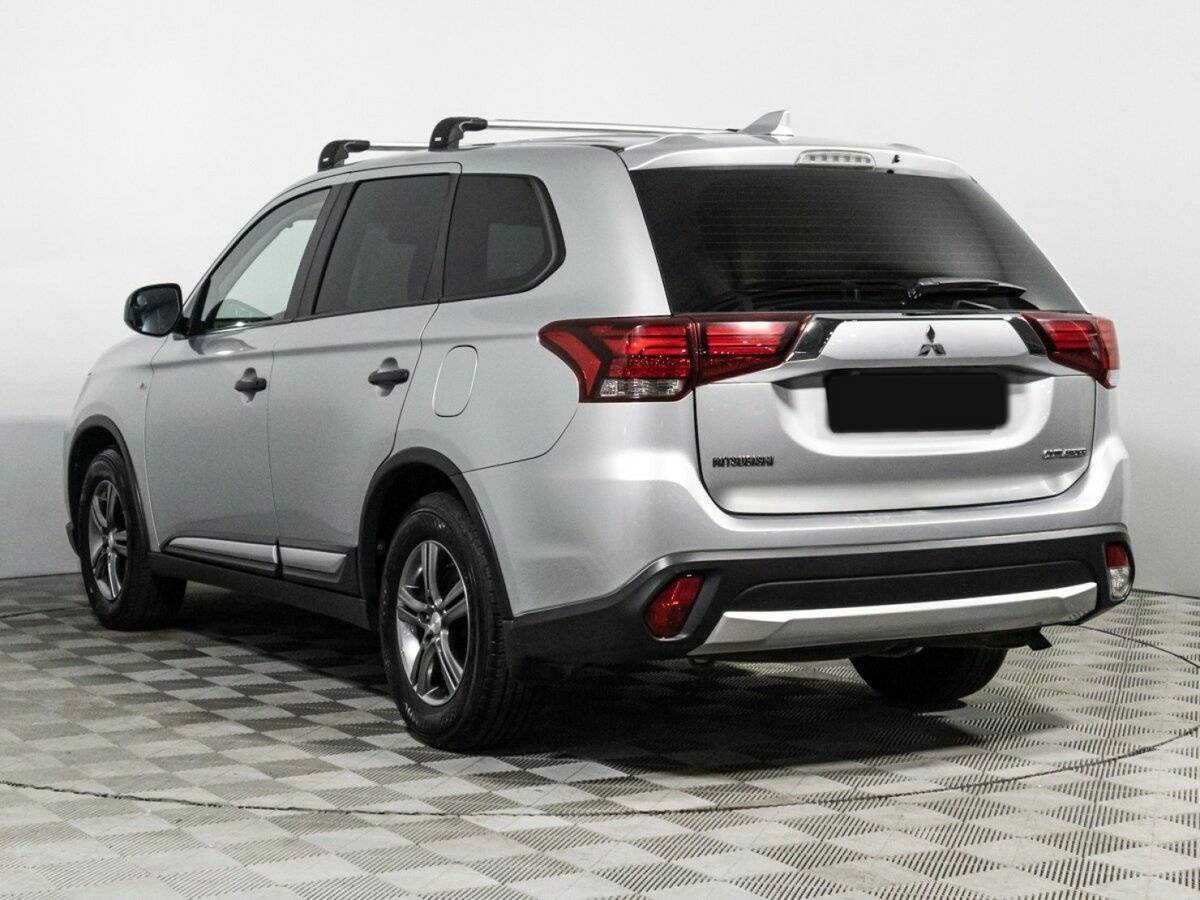 Mitsubishi Outlander 2017 года с пробегом. Фото: #6