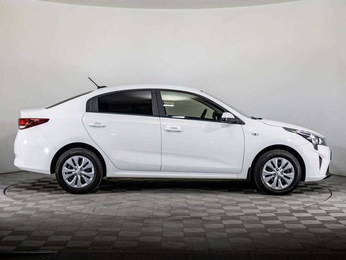 Kia Rio 2021 года с пробегом. Фото: #3