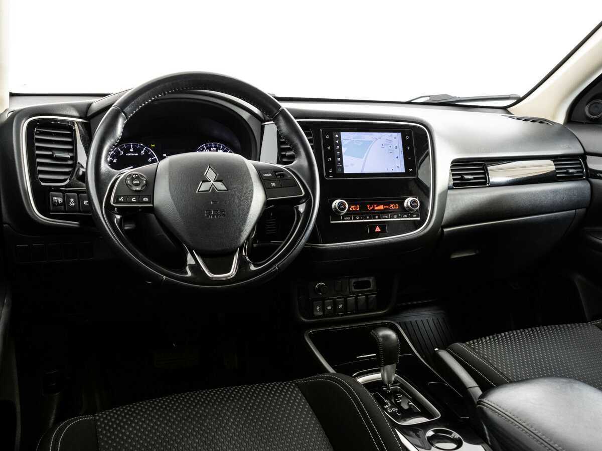 Mitsubishi Outlander 2020 года с пробегом. Фото: #8
