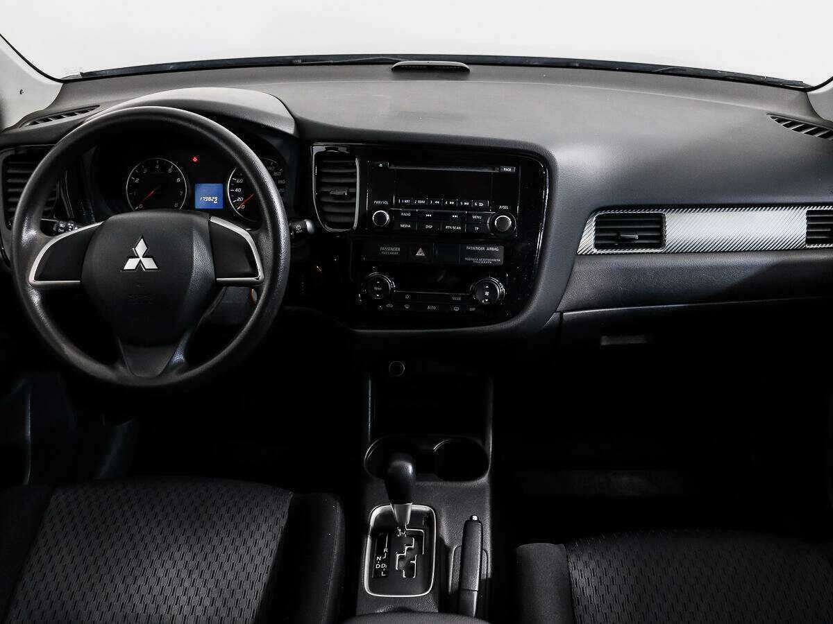 Mitsubishi Outlander 2012 года с пробегом. Фото: #11