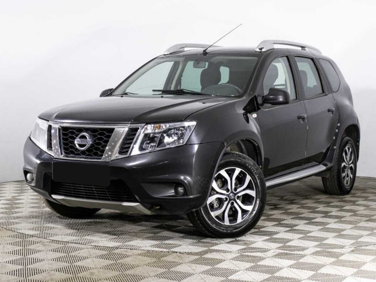 Nissan Terrano 2015 года с пробегом. Посмотреть фото