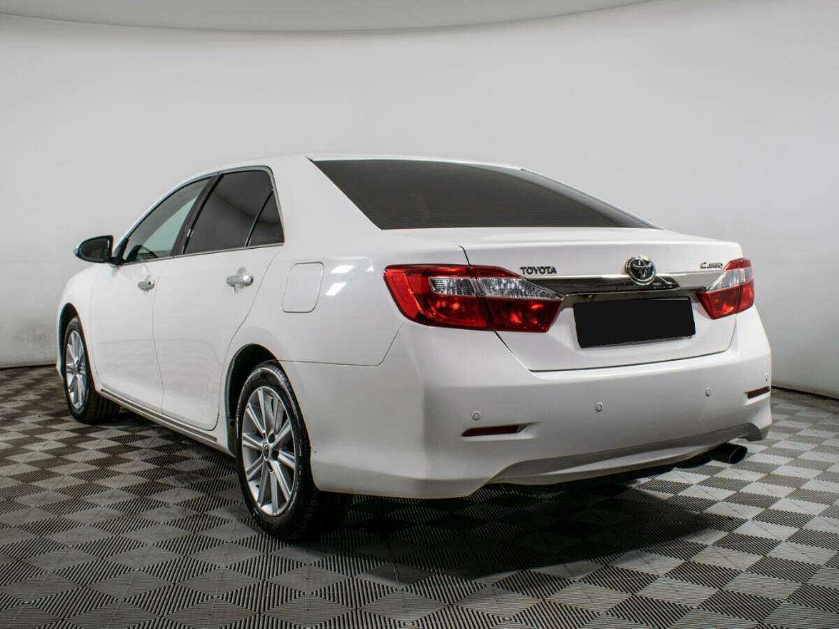 Toyota Camry 2014 года с пробегом. Фото: #6