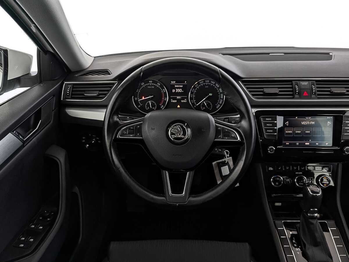 Skoda Superb 2017 года с пробегом. Фото: #20