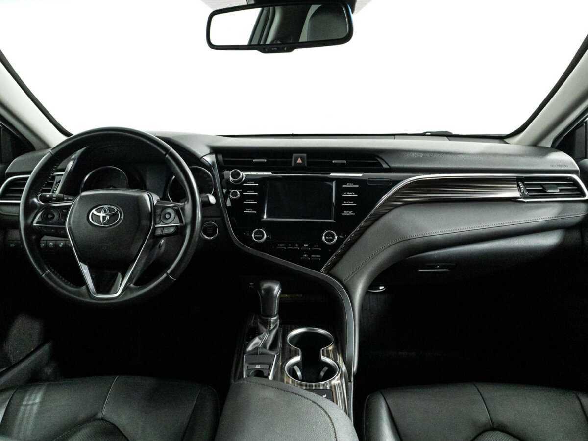 Toyota Camry 2019 года с пробегом. Фото: #11