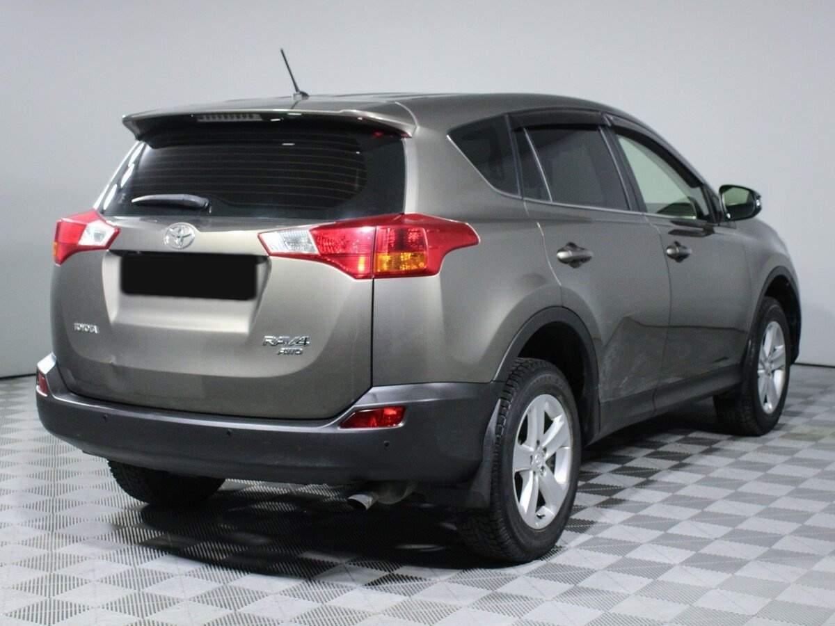 Toyota RAV4 2013 года с пробегом. Фото: #4