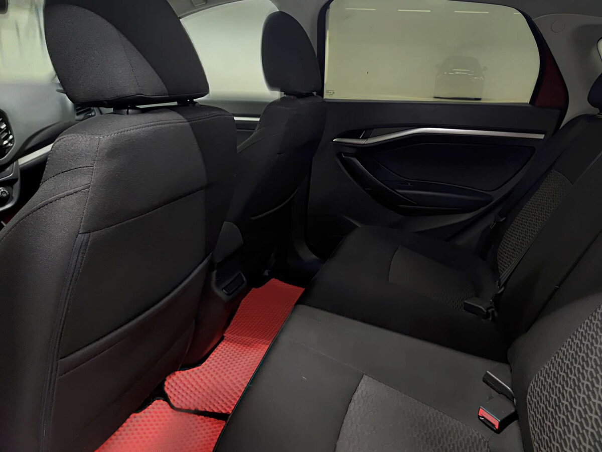 Lada (ВАЗ) Vesta 2018 года с пробегом. Фото: #11