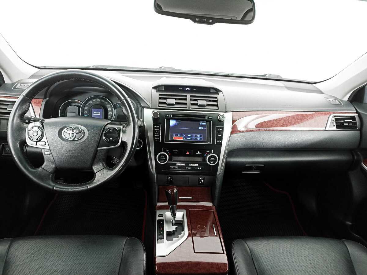 Toyota Camry 2014 года с пробегом. Фото: #9