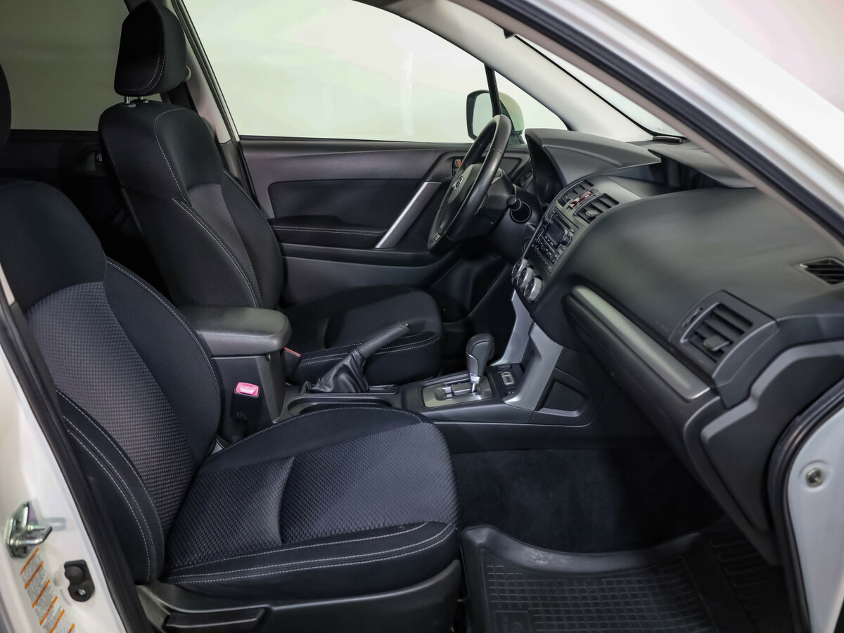 Subaru Forester 2014 года с пробегом. Фото: #20