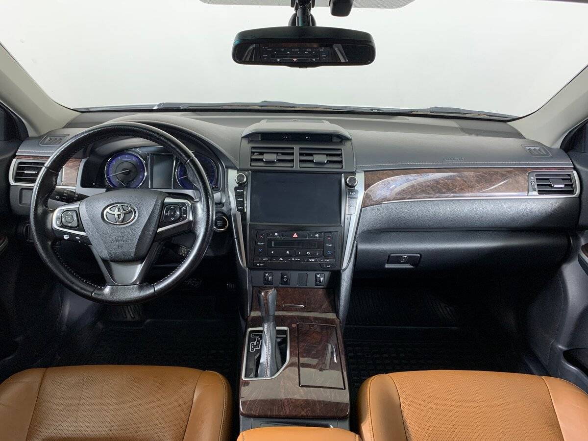 Toyota Camry 2017 года с пробегом. Фото: #11