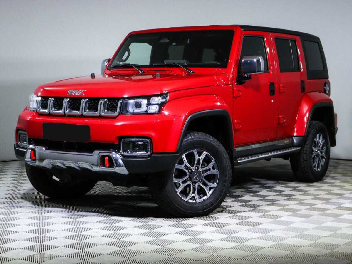 BAIC BJ40 2023 года с пробегом. Посмотреть фото