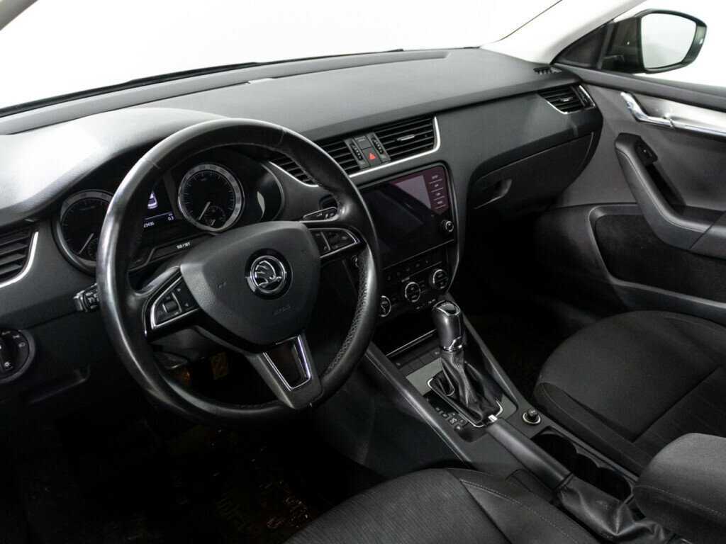 Skoda Octavia 2017 года с пробегом. Фото: #10