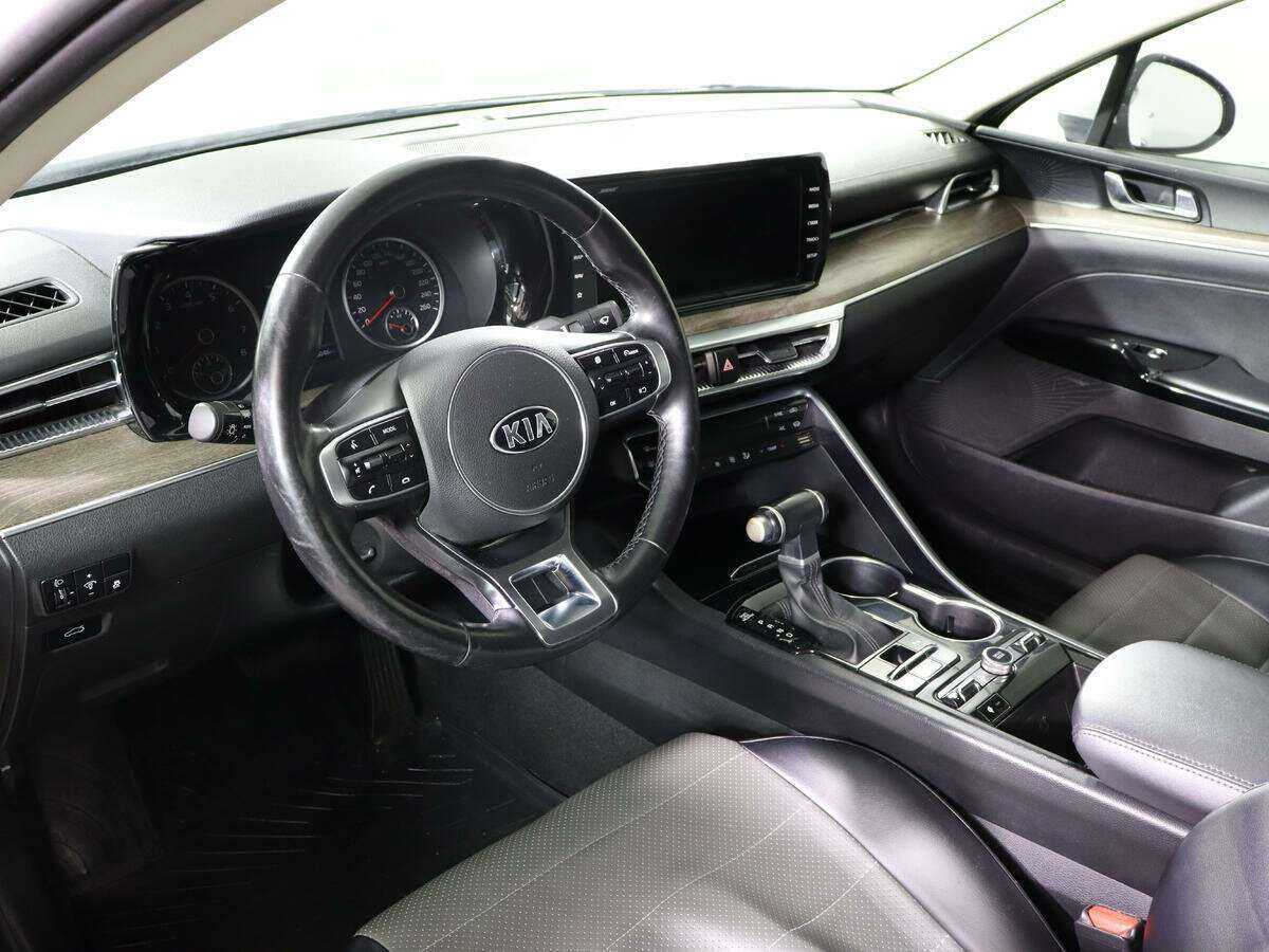 Kia K5 2020 года с пробегом. Фото: #11
