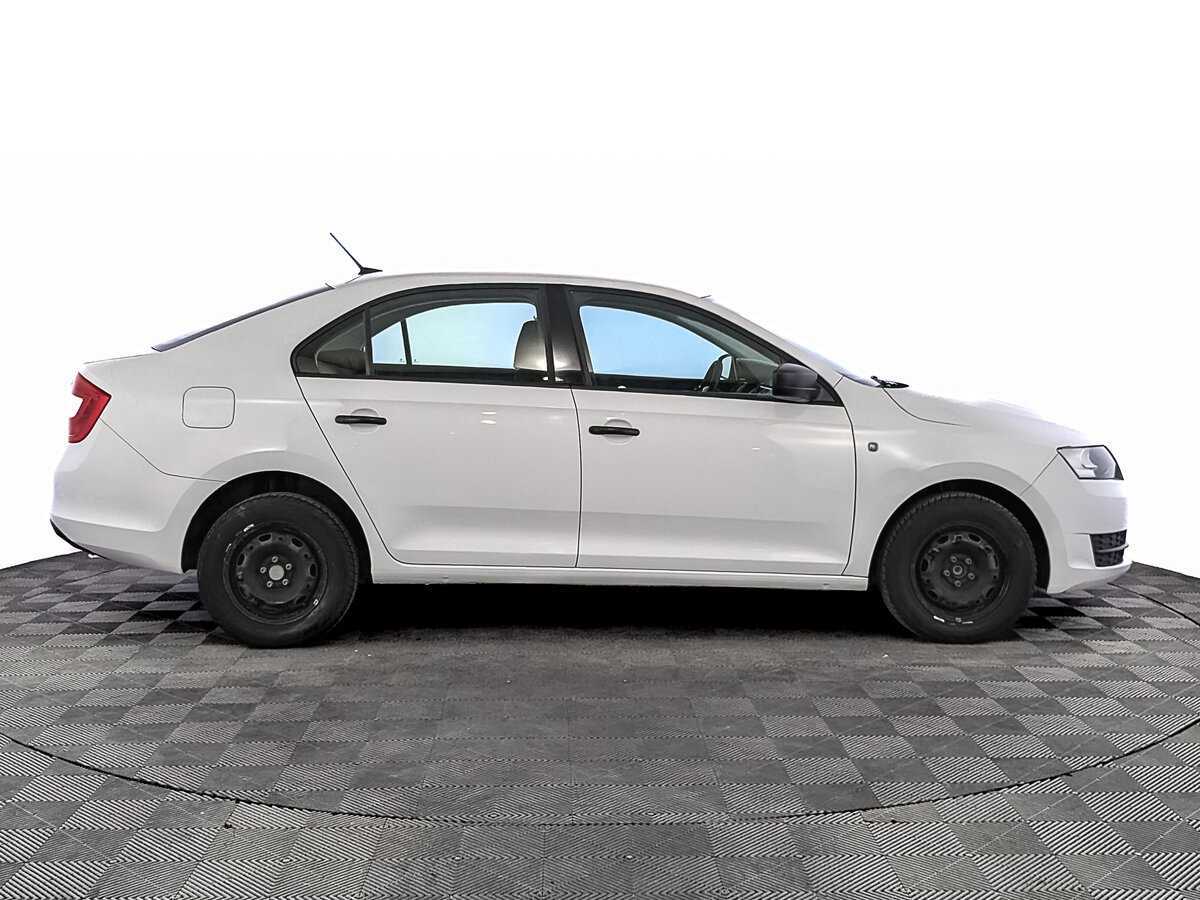 Skoda Rapid 2017 года с пробегом. Фото: #3